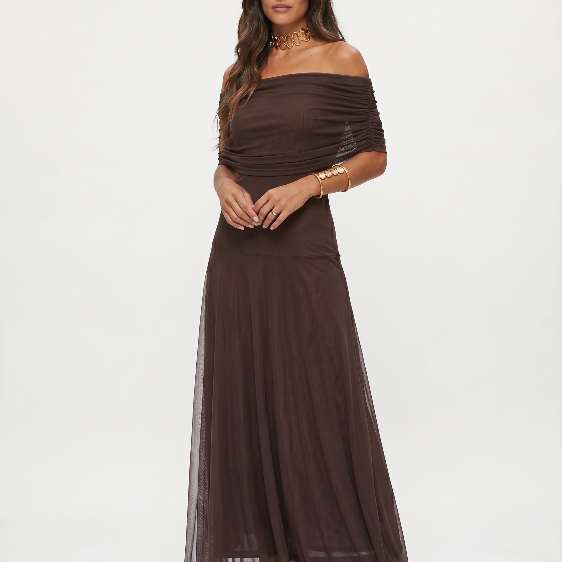 Uma | Lágy esésű hosszú ruha elegáns dizájnnal