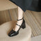 Elegáns bokapántos pumps